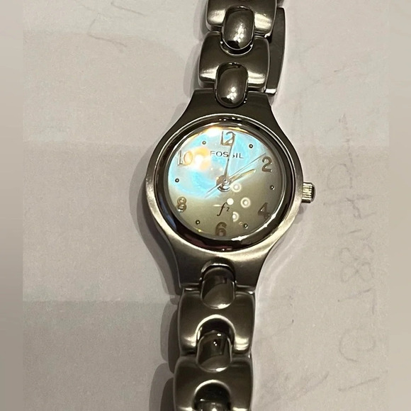 Fossil ladies watch, model ES9075, new in box with the tags. - Picture 1 of 11